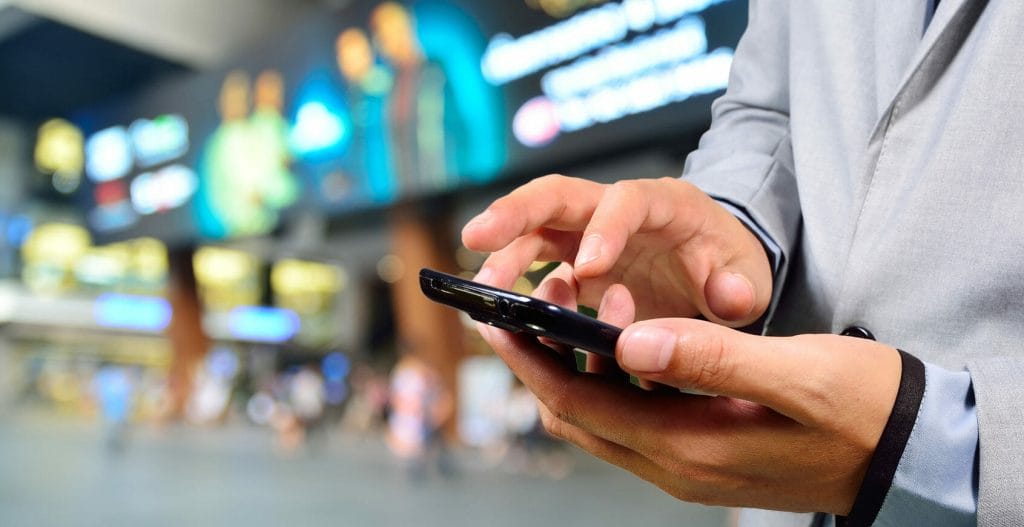 Phone Battery Saving Tricks for Mobile Sales Professionals