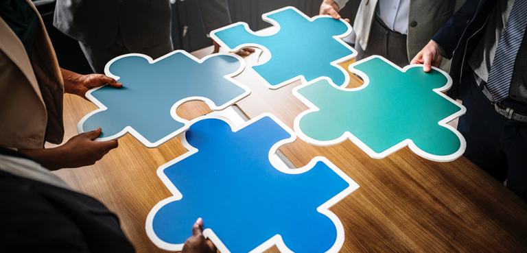 Field Sales Team Structure: Models, Ratios & Org Charts